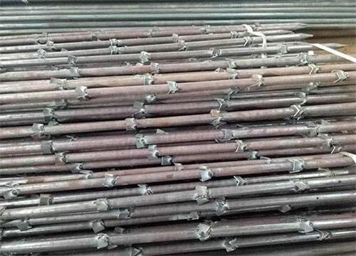 大渡口隧道钢花管